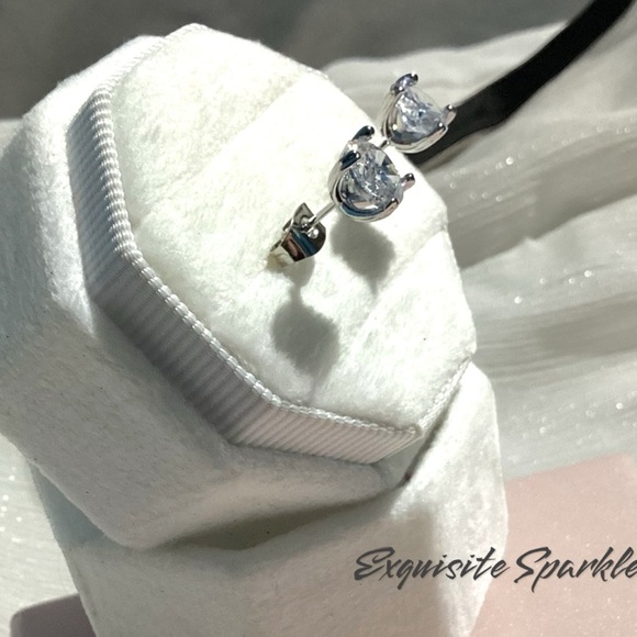 💖Silver Filled Brilliant Cut Heart Prong Diamond (Lab) Stud Earrings - Picture 12 of 17